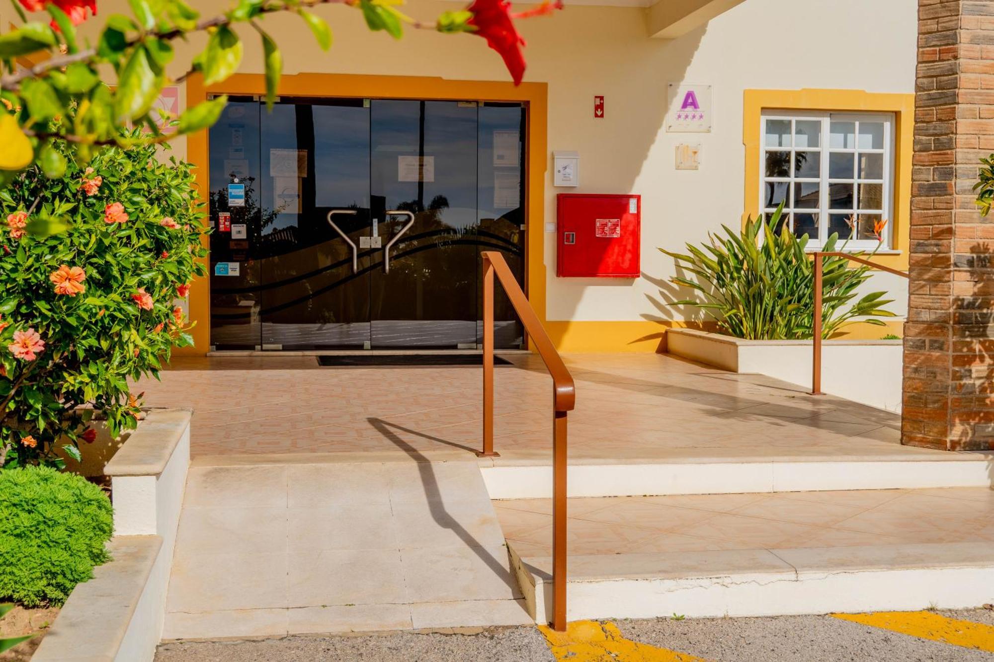Ponta Grande Resort Αλμπουφέιρα Εξωτερικό φωτογραφία